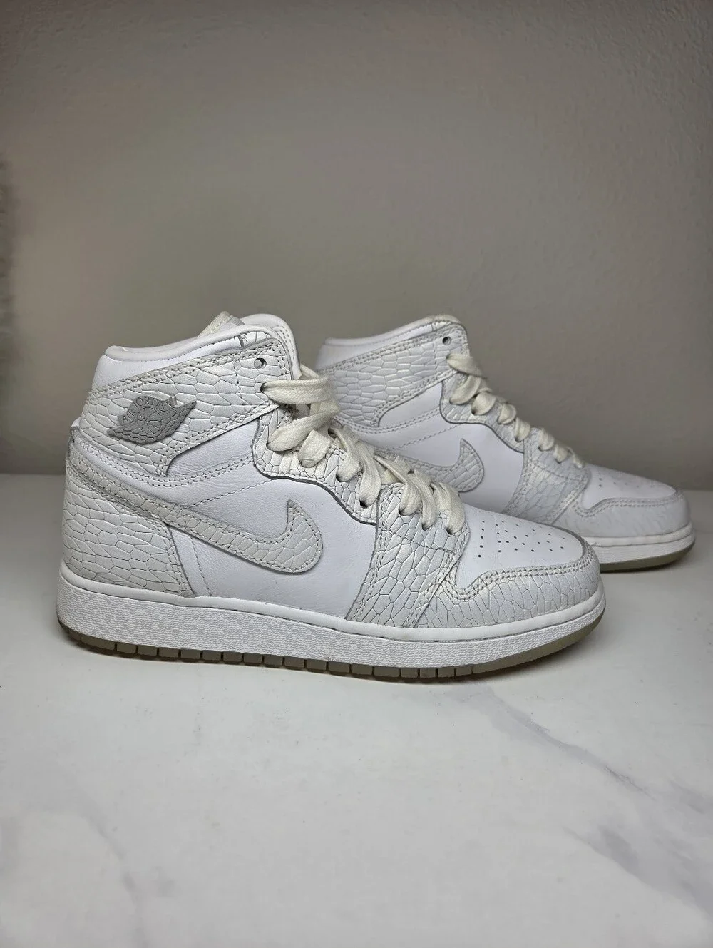 Air Jordan 1 Mid GS White Snakeskin Textured Sneakers Kids Youth Size 4.5Y